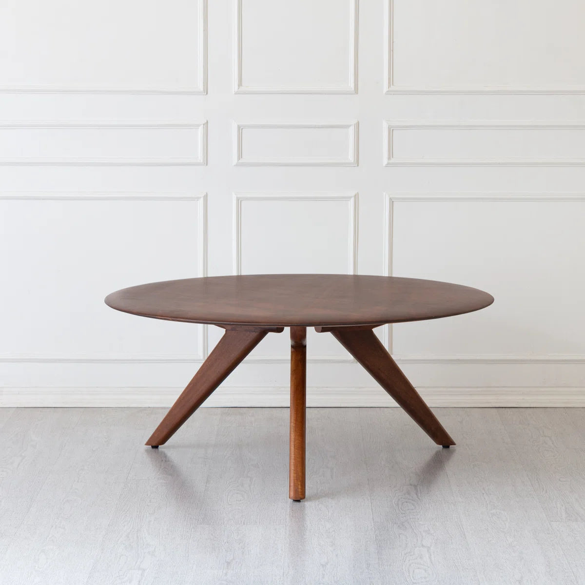 Kaysee 38" Round Solid Wood Coffee Table